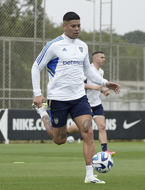 marcos_rojo_boca_en_brasil_foto_oficial_@BocaJrsOficial
