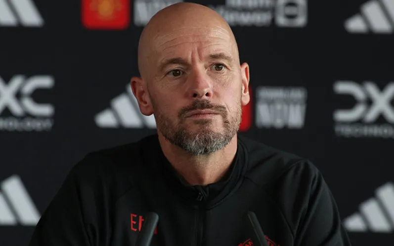 manchester_united_Erik_ten_Hag_foto_oficial_@ManUtd