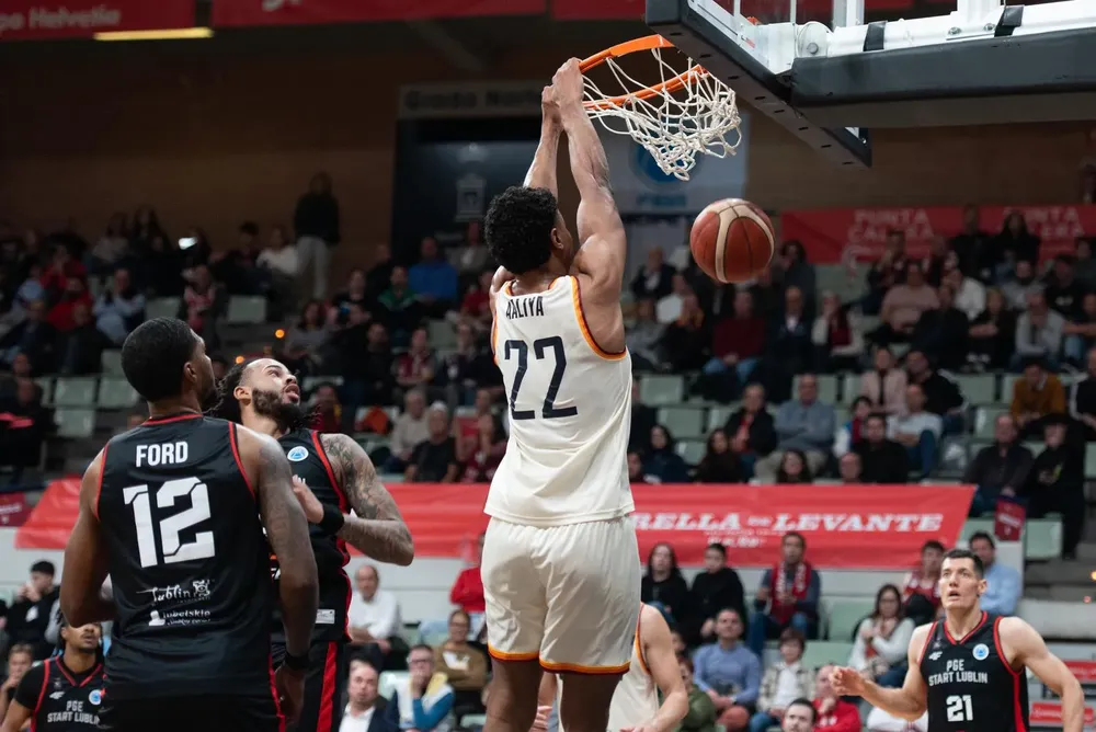 WhatsApp Image 2025-11-20 at 08.56.02