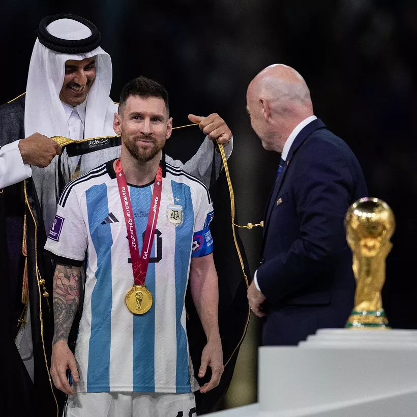 messi_y_la_copa_qatar22_coronado_oficial