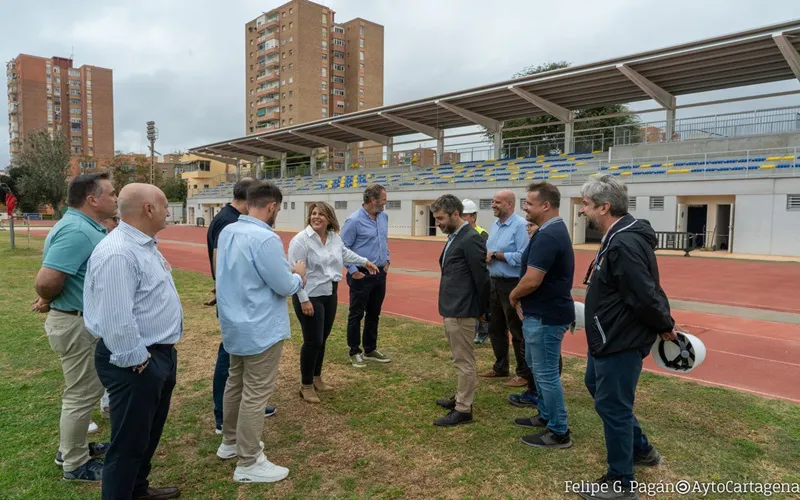 cartagena_deportes_Visita a la renovada Pista Municipal de Atletismo_2