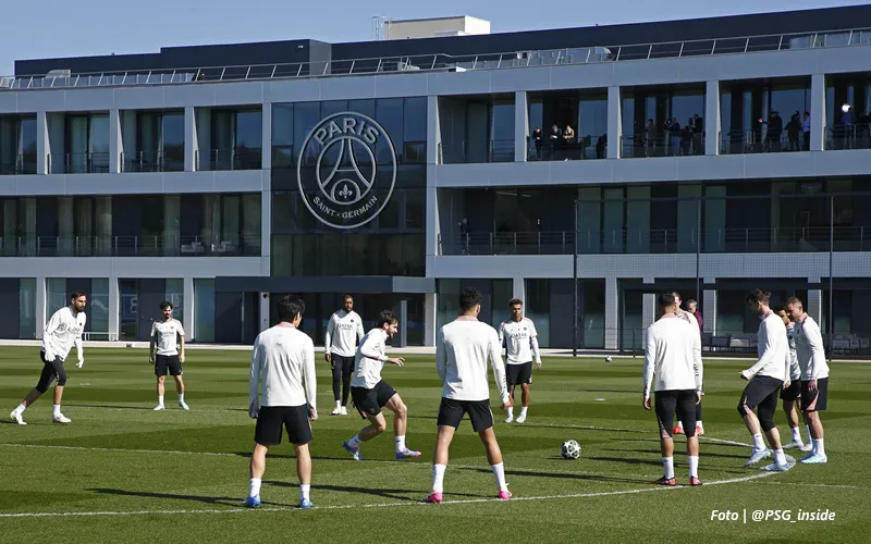 psg_foto_oficial_@PSG_inside