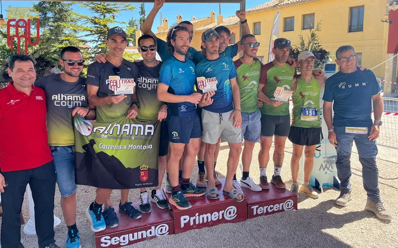 Podio masculino Campeonato Regional Trail Running por Clubes