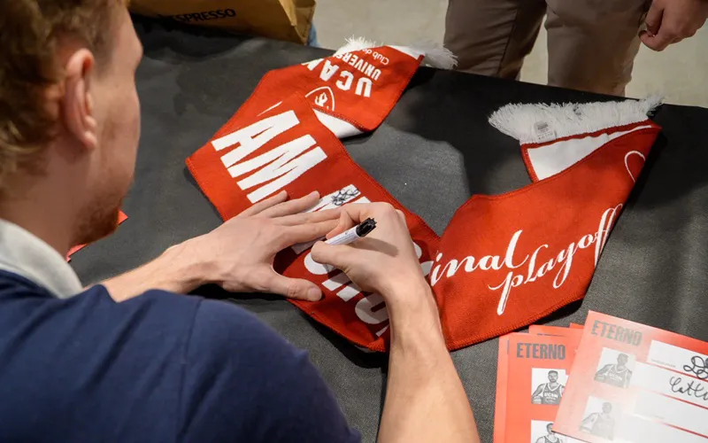 ucam_corte_ingles_firmas_3