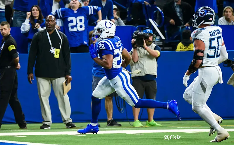 @NFL_JONATHAN_TAYLOR_#28_@Cols