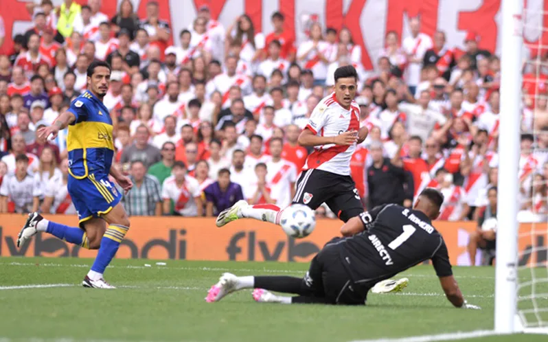 river_pablo_solari_abre_el_marcador_foto_Álvarez Julián