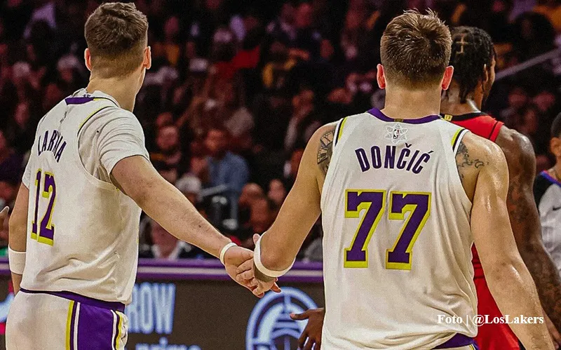 los_angeles_@LosLakers