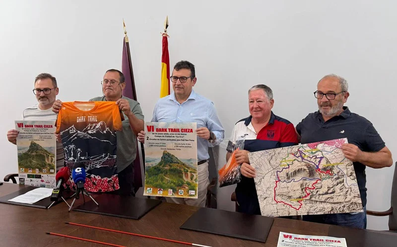 FAMU_Presentación VI Dark Trail Cieza
