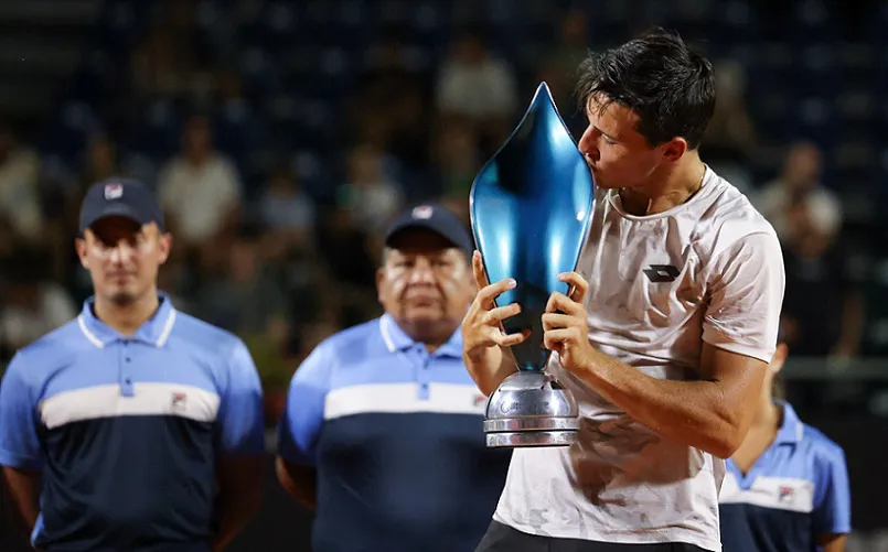 luciano_darderi_foto_oficial_@CordobaOpen