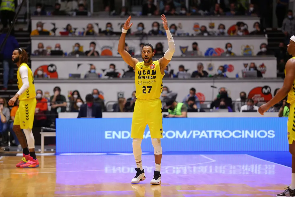 RS430597_SEM BAR-UCM Firmar acb Photo