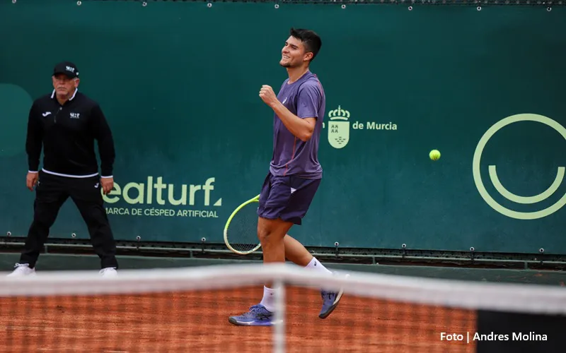 Pablo Llamas, durante su partido de ayer.