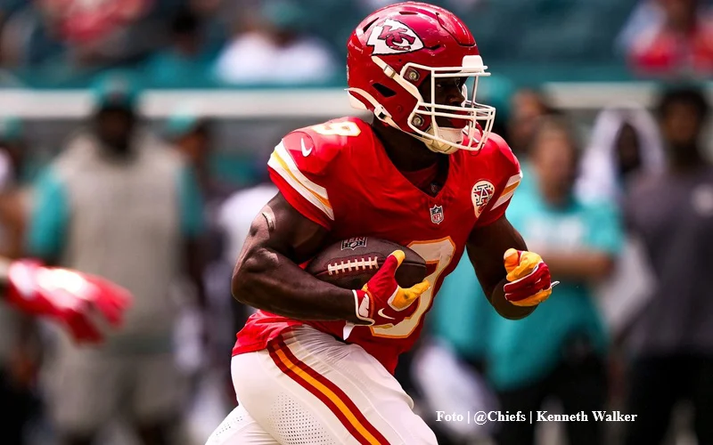 nfl_Kenneth_Walker_Kansas_City_Chiefs_26_2