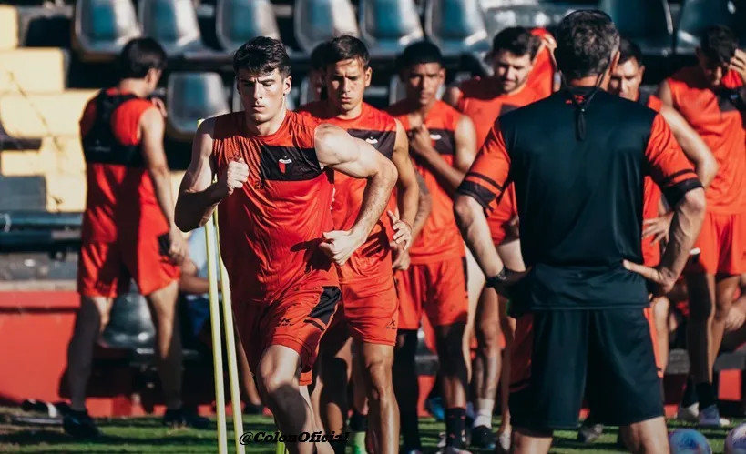 colon_de_santa_fe_primera_nacional_foto_oficial_@ColonOficial