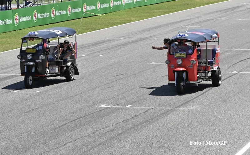 motogp_tuk_tuk_en_tailandia_26