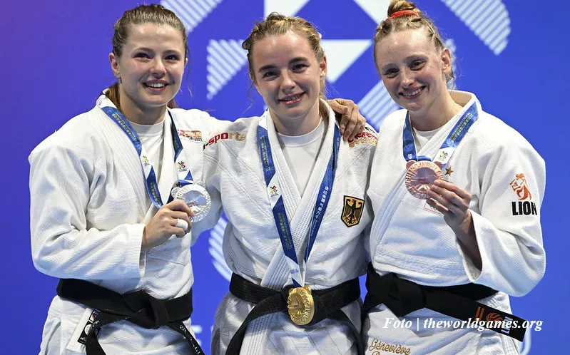 54715652185_60848398f3_c