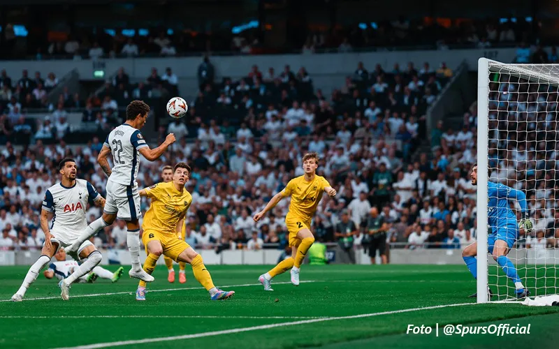 tottenham_foto_oficial_@SpursOfficial