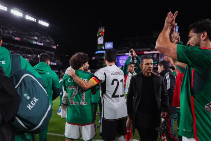 mexico_alemania_amistoso_foto_oficial_@DFB_Team