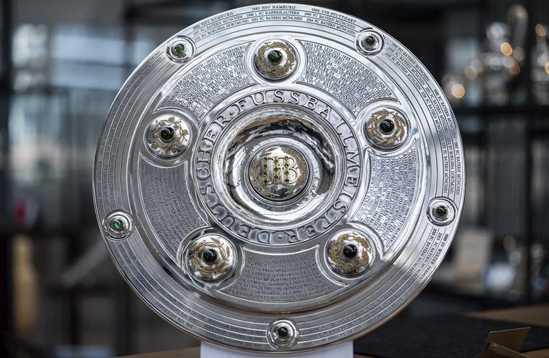 bundesliga_Ampl_an_trofeo_de_la_89463770