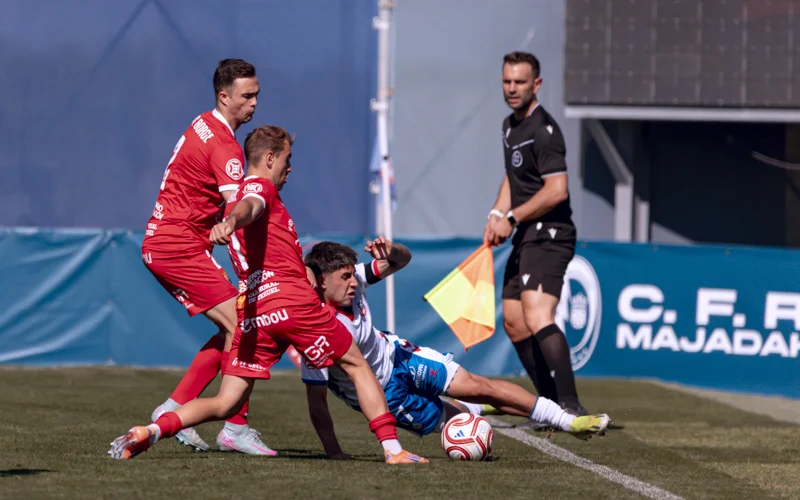 Rayo Majadahonda v Club Deportivo Teruel-100983