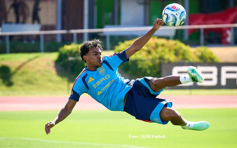 españa_yamal_@SEFutbol