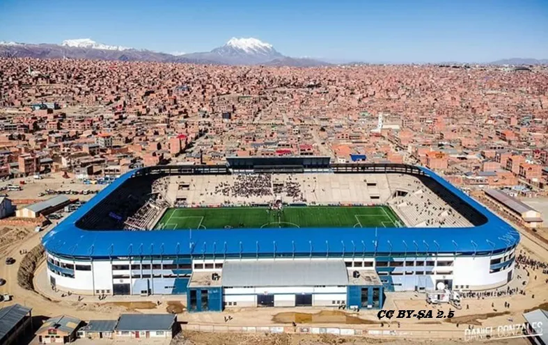 Vista_aérea_del_Estadio_Municipal_de_El_Alto_2023