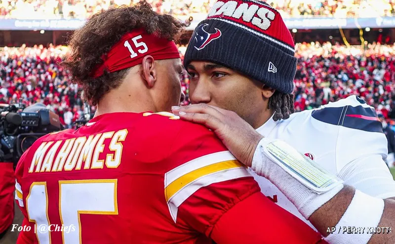 nfl_@Chiefs_mahomes_#15