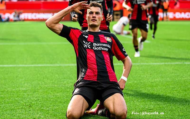 bayer_leverkusen_@bayer04_en_2627_BL