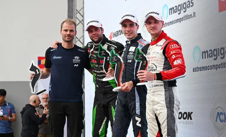 girolami_marco_butti_foto_oficial_@TCRItaly