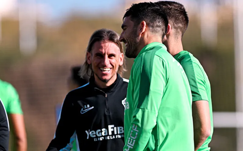 beccacece_elche_foto_oficial_@elchecf