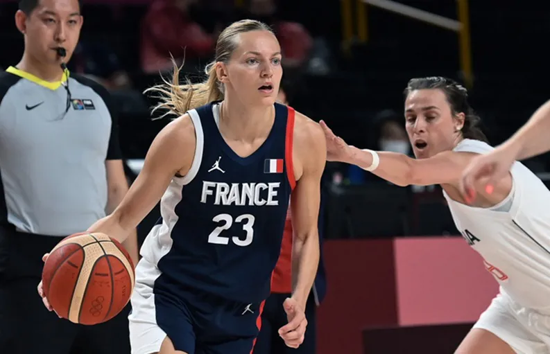 AFP__20240206__34HN2KP__v1__Preview__FilesBasketballWomenFraOlyParis2024