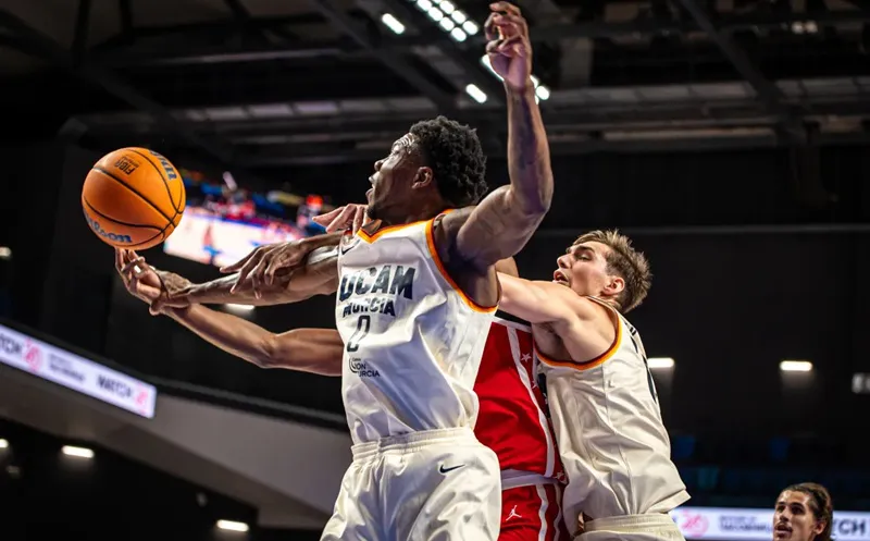 ucam_chalon_foto_champions_league_basketball_3