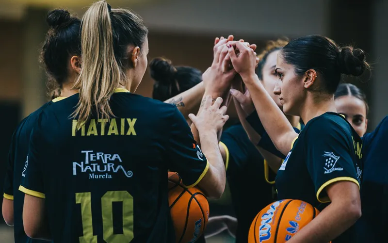 hozono_jairis__2025_prensa