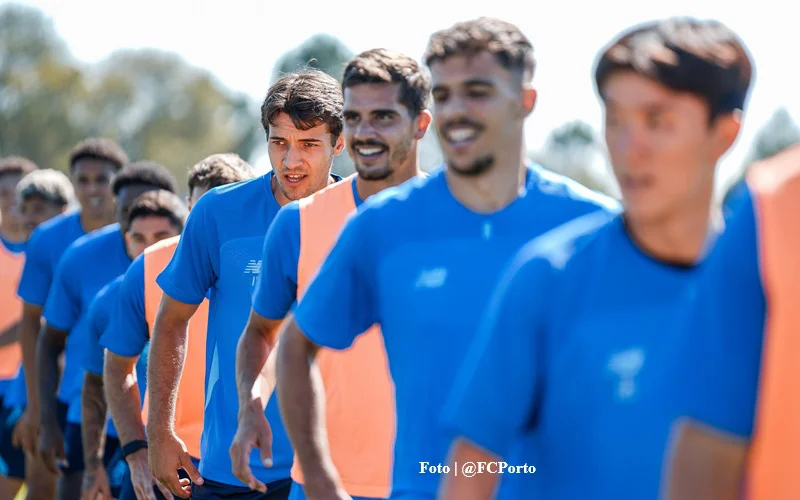 porto_manchester_city_@FCPorto_CL2627