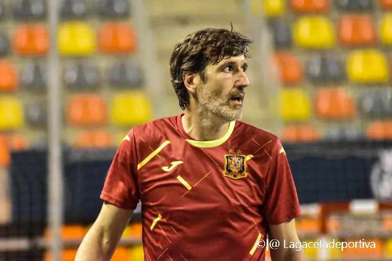 AMISTOSO ENTRE LEYENDAS DEL FUTBOL SALA DE ESPAÑA Y ANDORRA (6)