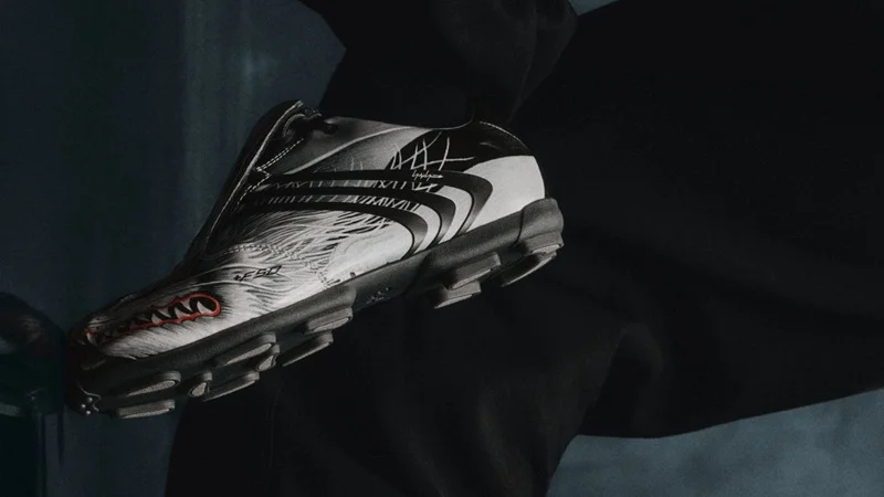 adidas_H24792_SS26_BEAST_ADIDAS_Y3_Wolf_HP9981_F_M_ON_FOOT_16x9