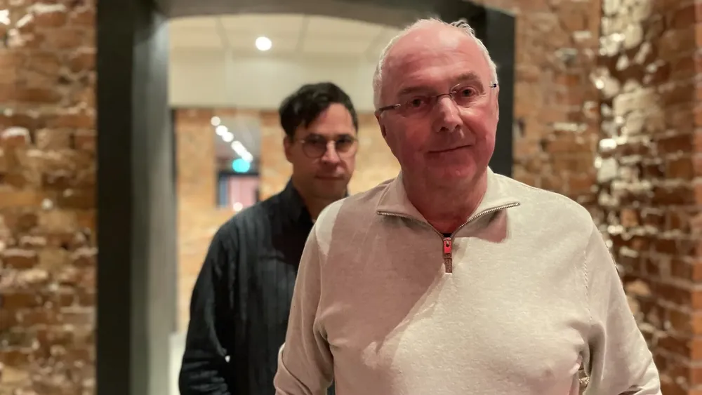 El ex entrenador de fútbol Sven-Göran Eriksson y el presentador Martin Wicklin. Foto de_Filip Böhm