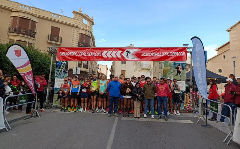 Salida XXXVI Media Maratón y XVI 11,3km. Solidarios Ciudad de Cieza