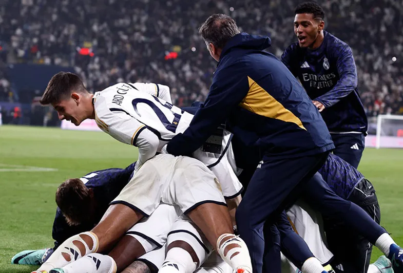 real_madrid_atletico_supercopa_de_españa_foto_oficial_@realmadrid