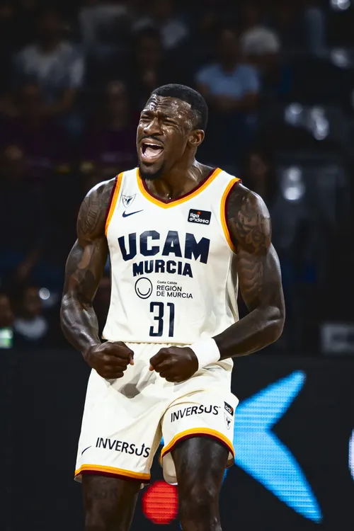 RS859042_J08 HIO-UCM Firmar acb Photo - Pol Puertas