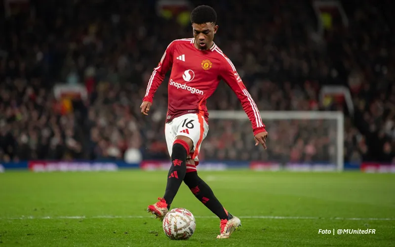 manchester-.united_amad_foto_oficial_@MUnitedFR