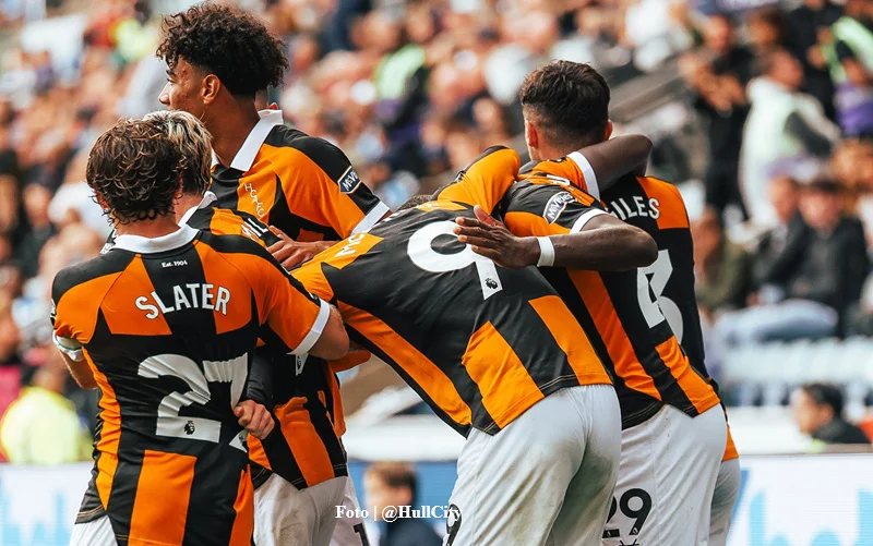 hull_city_@HullCity_premier_2627_2