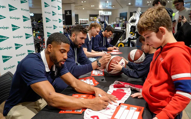 ucam_corte_ingles_firmas_1