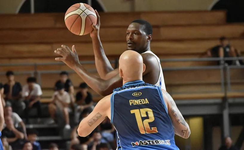 peñarol_zarate_lnb_foto_oficial_@Penaroloficial