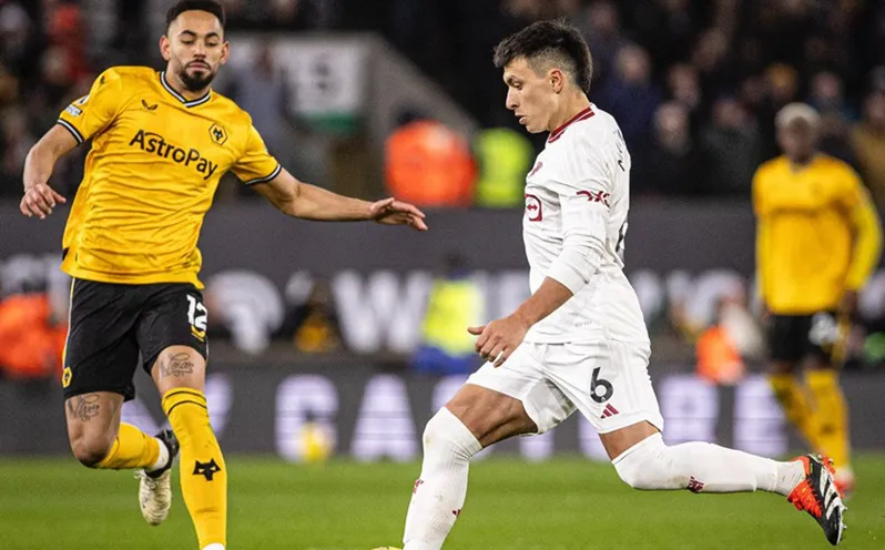 lisandro_martinez_foto_oficial_@ManUtd