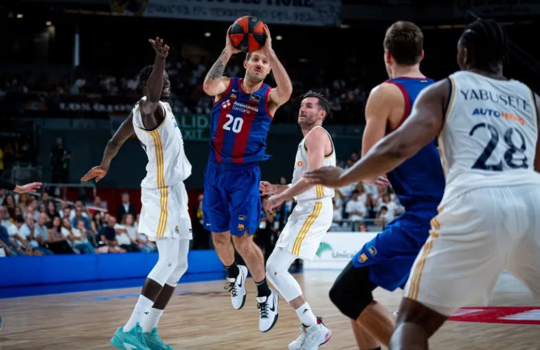 Nicolás Laprovíttola_foto_oficial_@FCBbasket