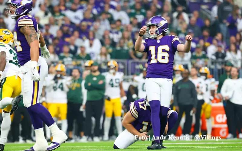 WILL_REICHARD_#16_Andy_Kenutis_@Vikings